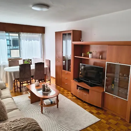 Centro Living Ii ホームステイ ヴィーゴ